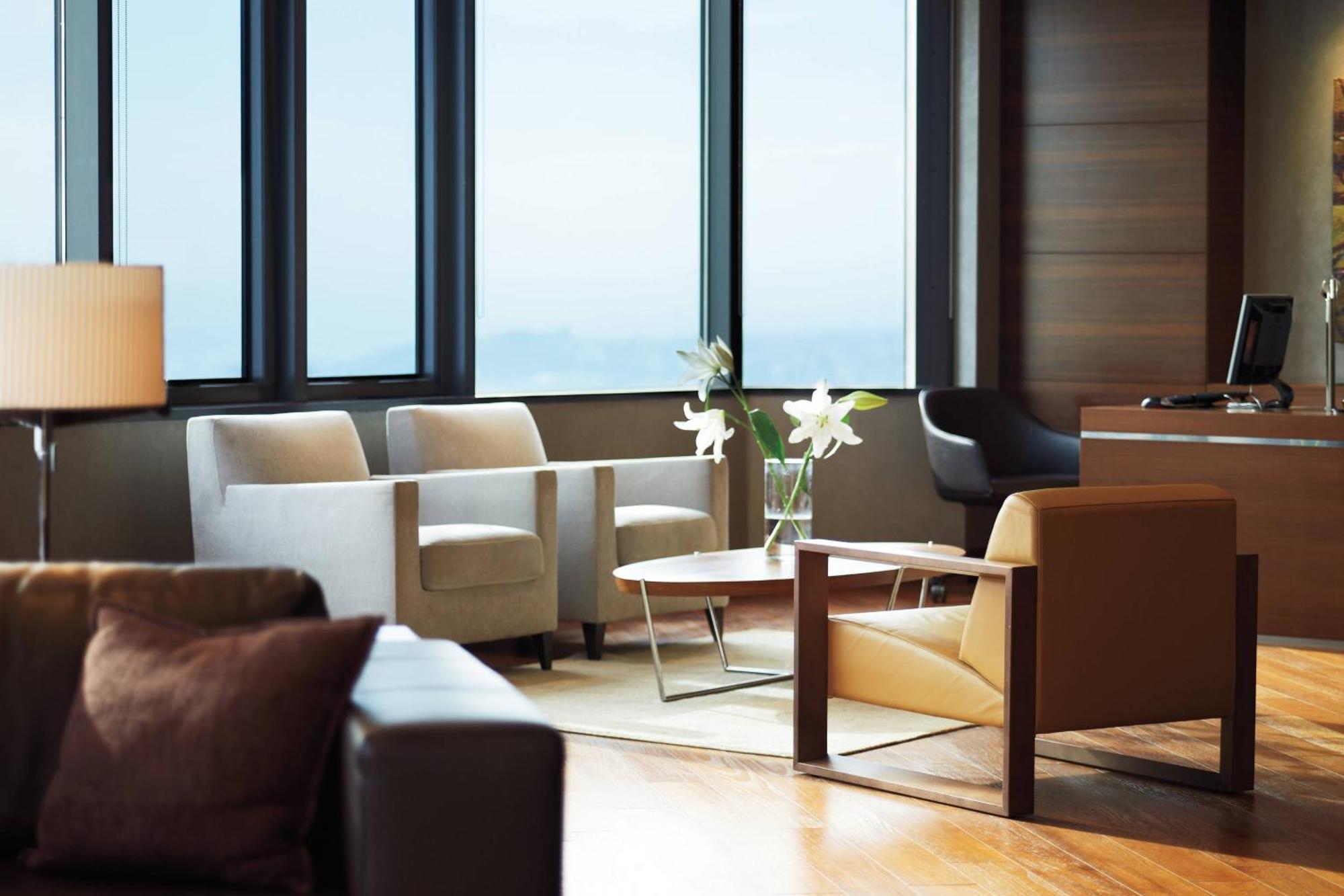 Sheraton Istanbul Atakoy Hotel Eksteriør bilde The interior of the club