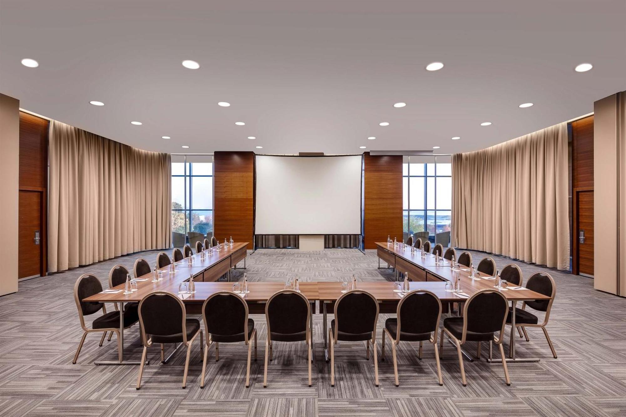 Sheraton Istanbul Atakoy Hotel Eksteriør bilde Meeting room