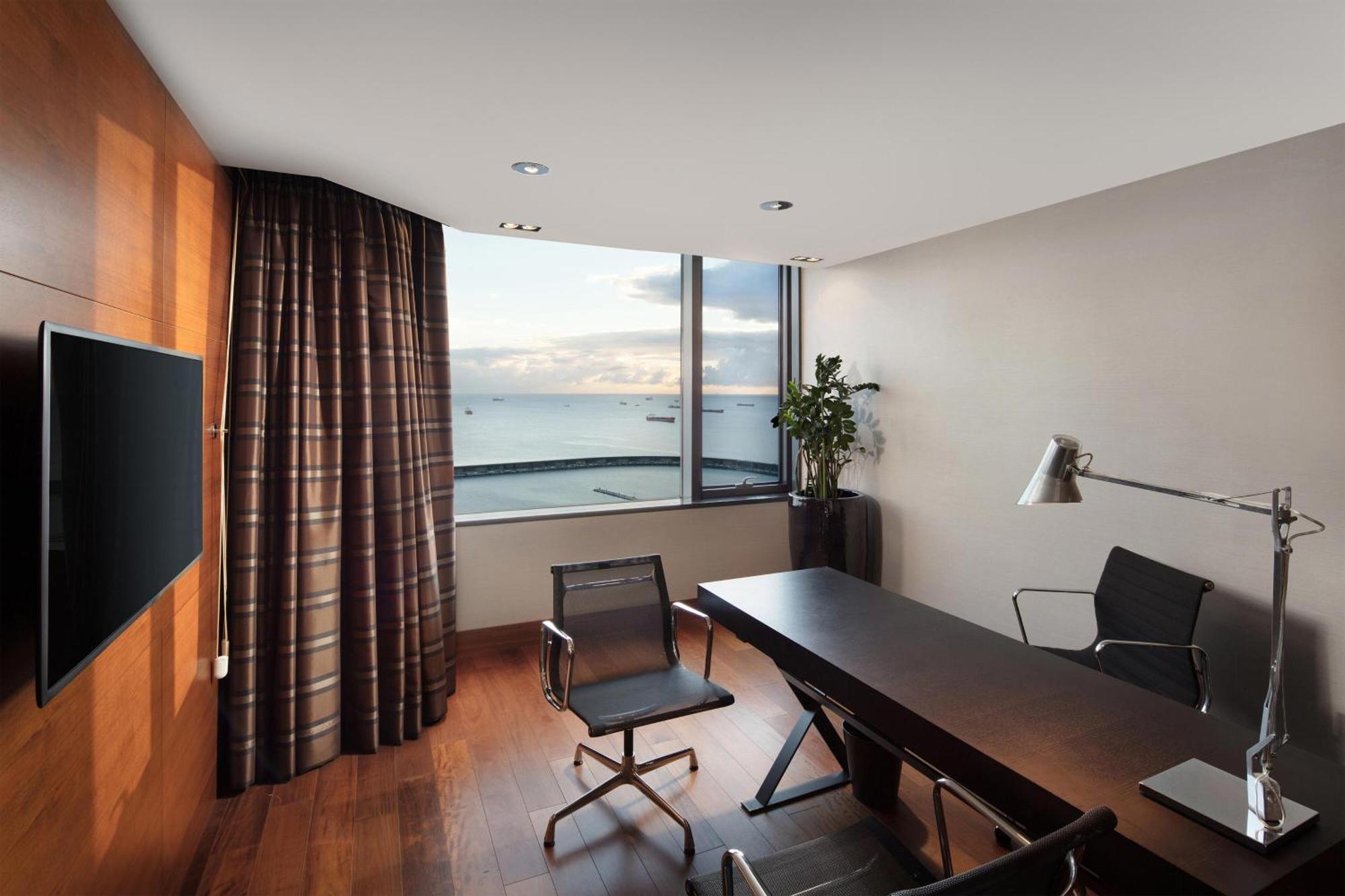 Sheraton Istanbul Atakoy Hotel Eksteriør bilde Office at the Westin Harbour View