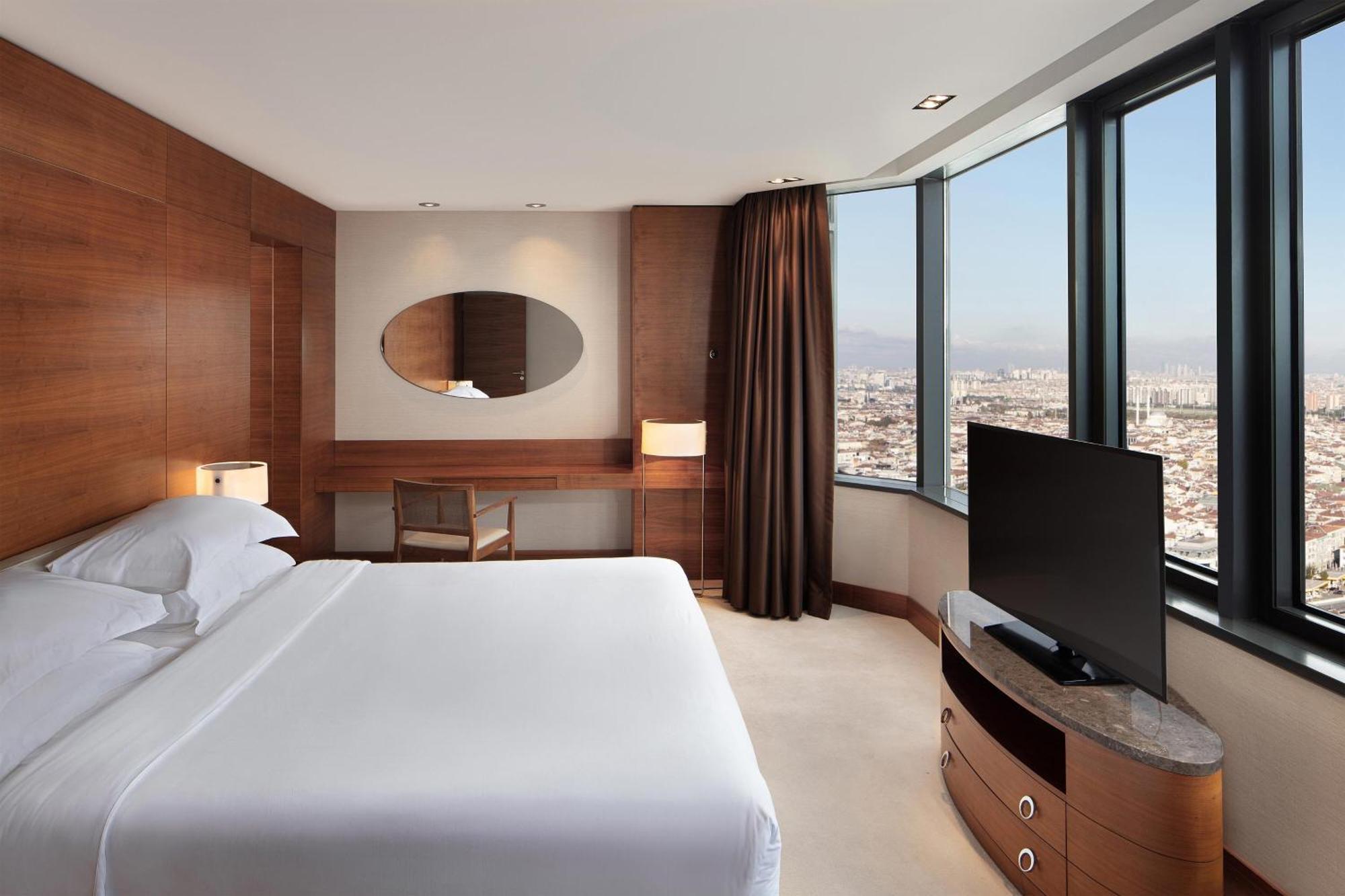 Sheraton Istanbul Atakoy Hotel Eksteriør bilde Executive Suite