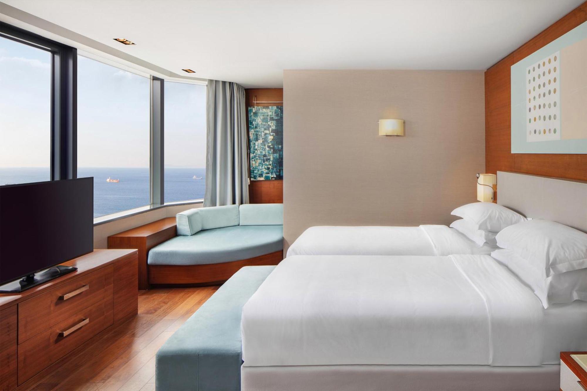 Sheraton Istanbul Atakoy Hotel Eksteriør bilde Deluxe Room