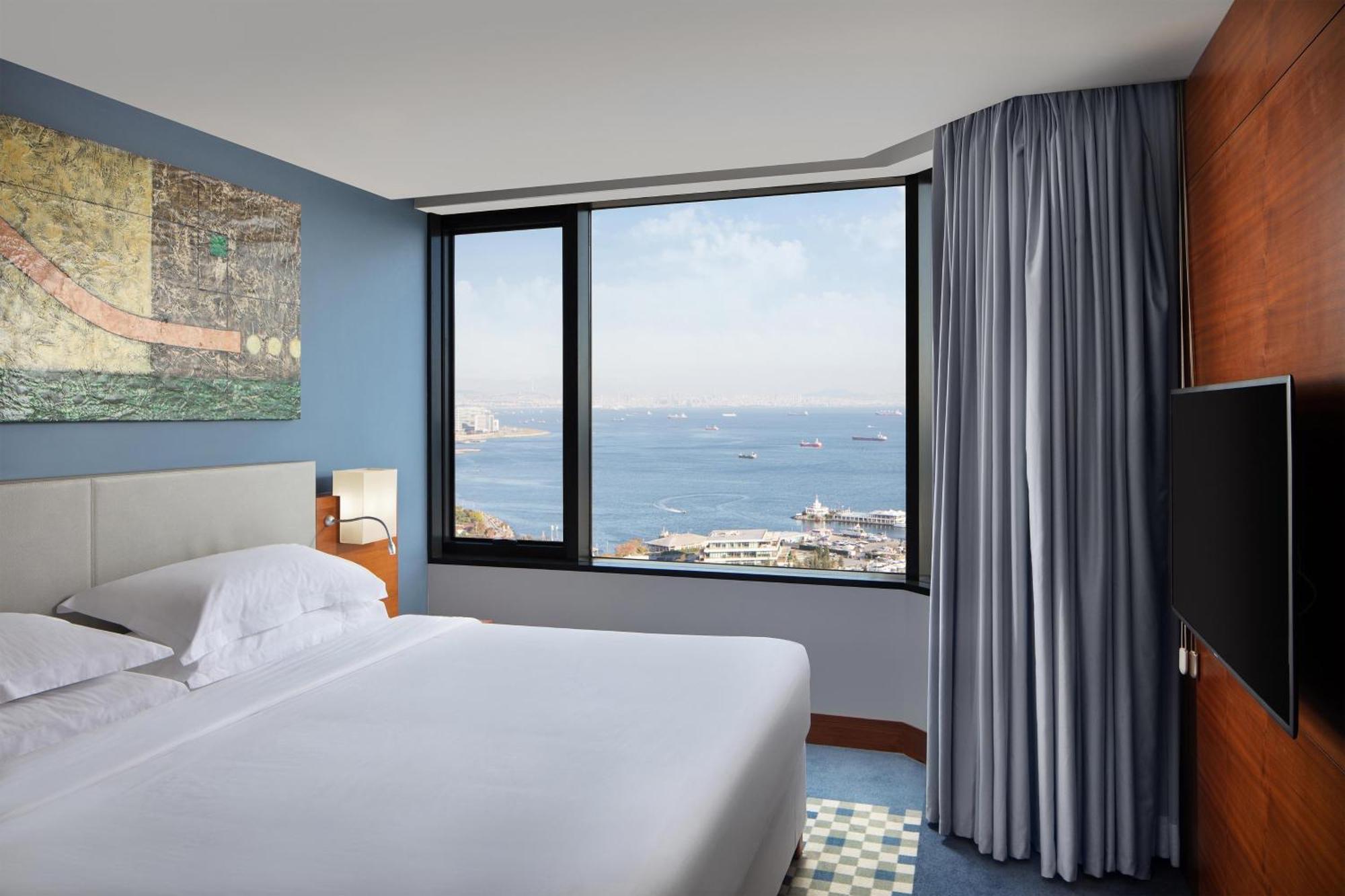 Sheraton Istanbul Atakoy Hotel Eksteriør bilde A bedroom at the hotel